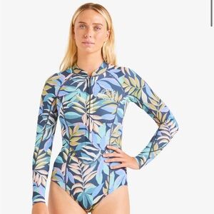 Billabong wetsuit brand new in bag with tags